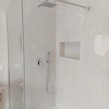 Bergblick Auf Bio-hof