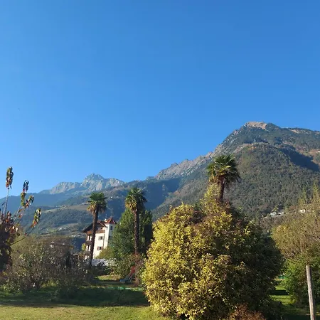 Bergblick Auf Bio-hof *